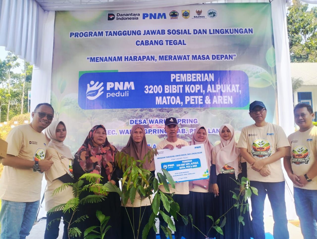 3.200 Pohon Untuk Tegal yang Lebih Hijau Oleh PNM