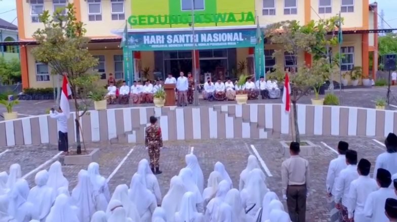 Dari Apel Hari Santri Nasional 2025 PCNU Kota Pekalongan: Dorong Santri Adaptif Hadapi Era Digital