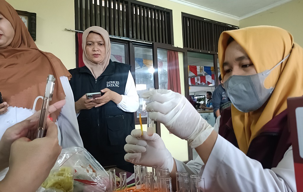 Sidak Jelang Lebaran, Dinkes Batang Temukan Pangan Mengandung Formalin hingga Rhodamin B