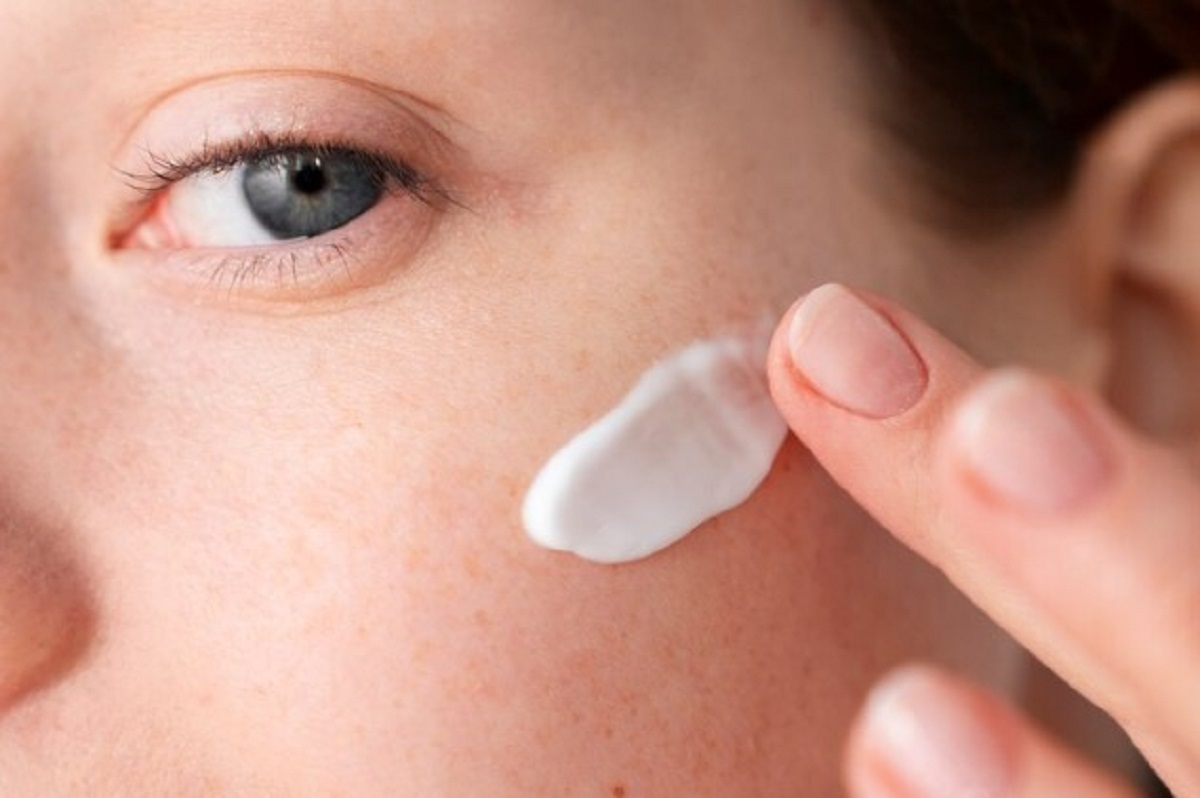 Yuk, Kenali Jenis-jenis Sunscreen Sesuai Kebutuhan agar Kulit Terlindungi Maksimal