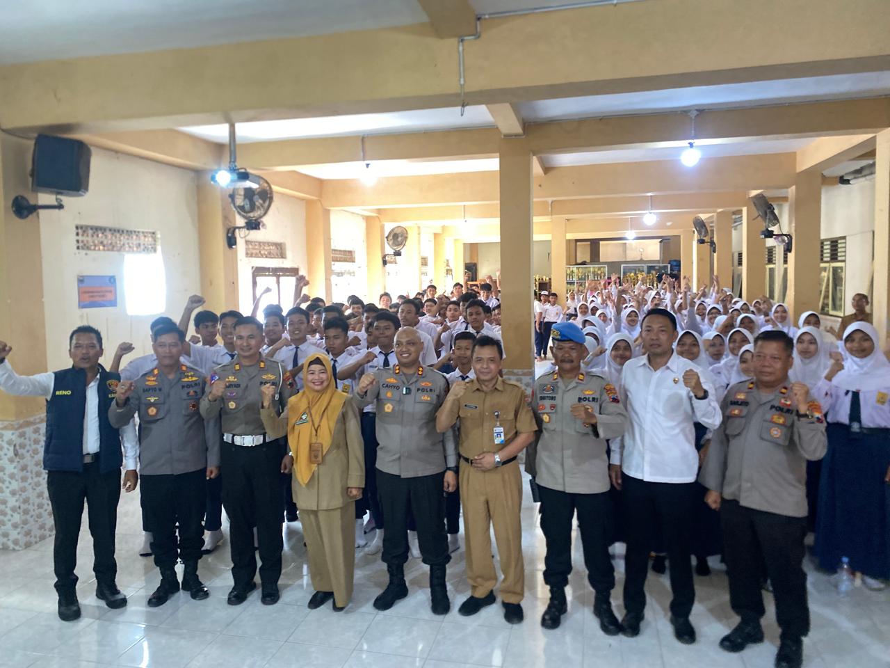  Mengajar di SMPN 3 Batang, Kapolres Batang Kampanyekan Anti Bullying