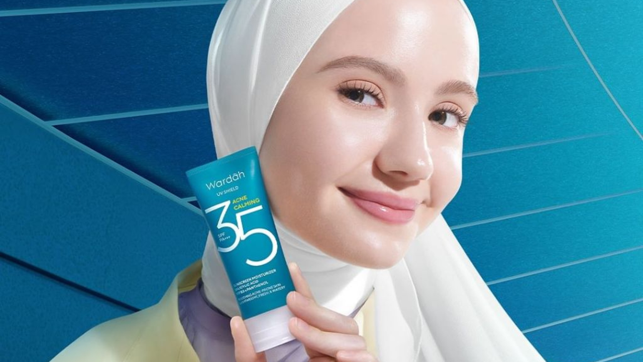 4 Rekomendasi Skincare Wardah untuk Memutihkan Wajah di Malam Hari, Bangun Tidur Auto Glowing!