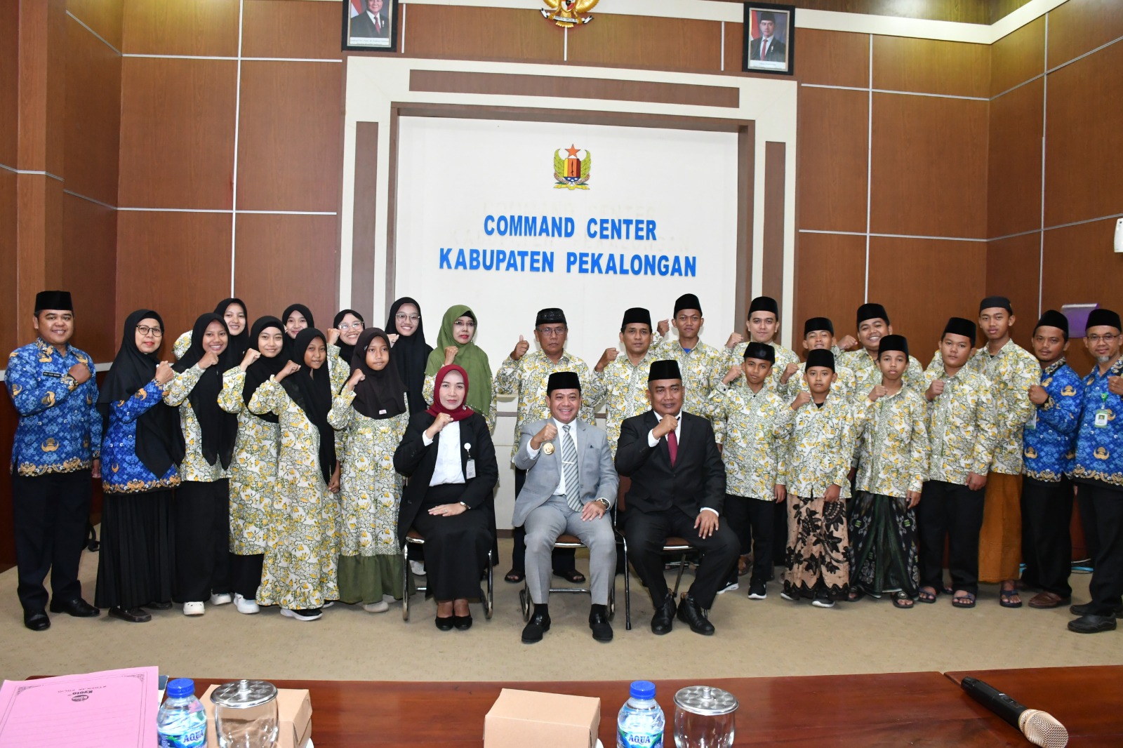 Wakil Bupati Pekalongan Sukirman Lepas Kafilah MTQH, Ajak Peserta Junjung Semangat Juara dan Keikhlasan