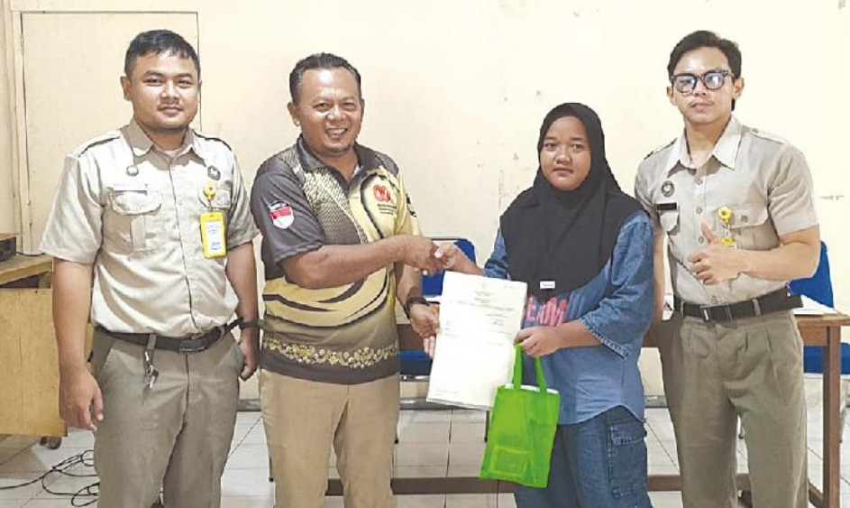 Warga Desa Kalipancur Terima Sertifikat PTSL, Bukti Sah Kepemilikan Tanah