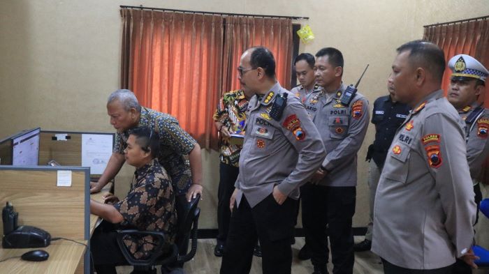 Layanan Call Center 110 di Polres Pekalongan Disupervisi