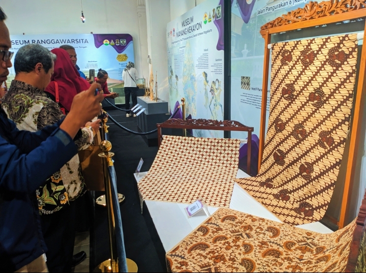 Akhir Pekan, Berkunjung Menikmati Pameran Mbabar Mustiko Museum Batik Pekalongan