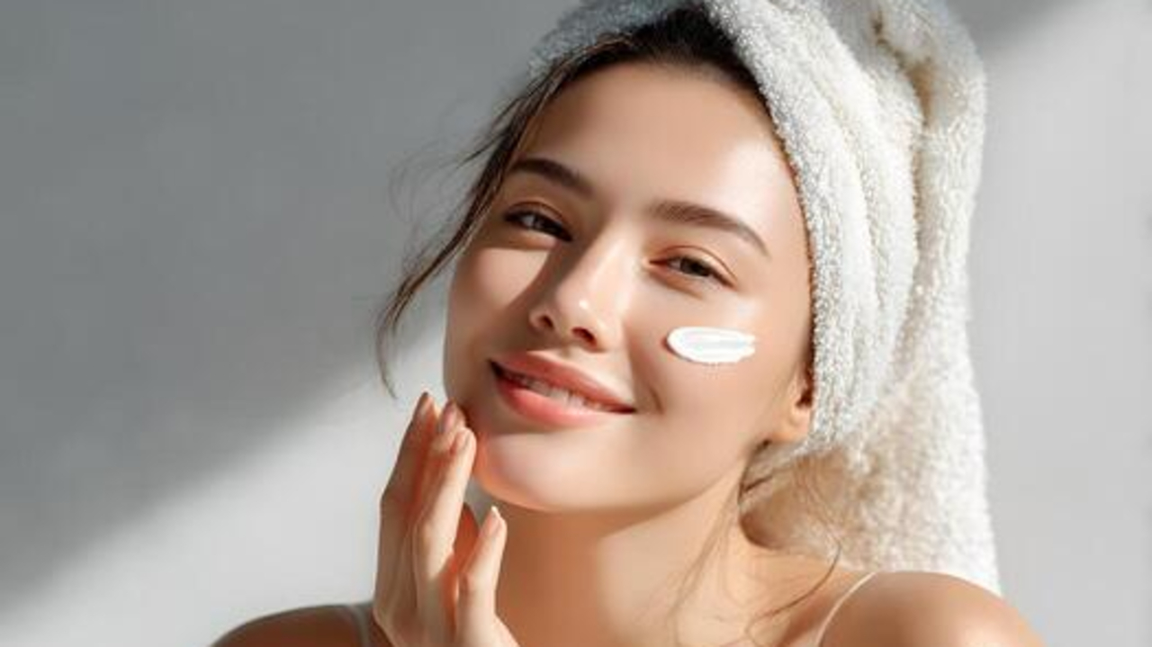 Ini Dia 4 Tone Up yang Bikin Glowing dan Putih dengan Hasil Natural
