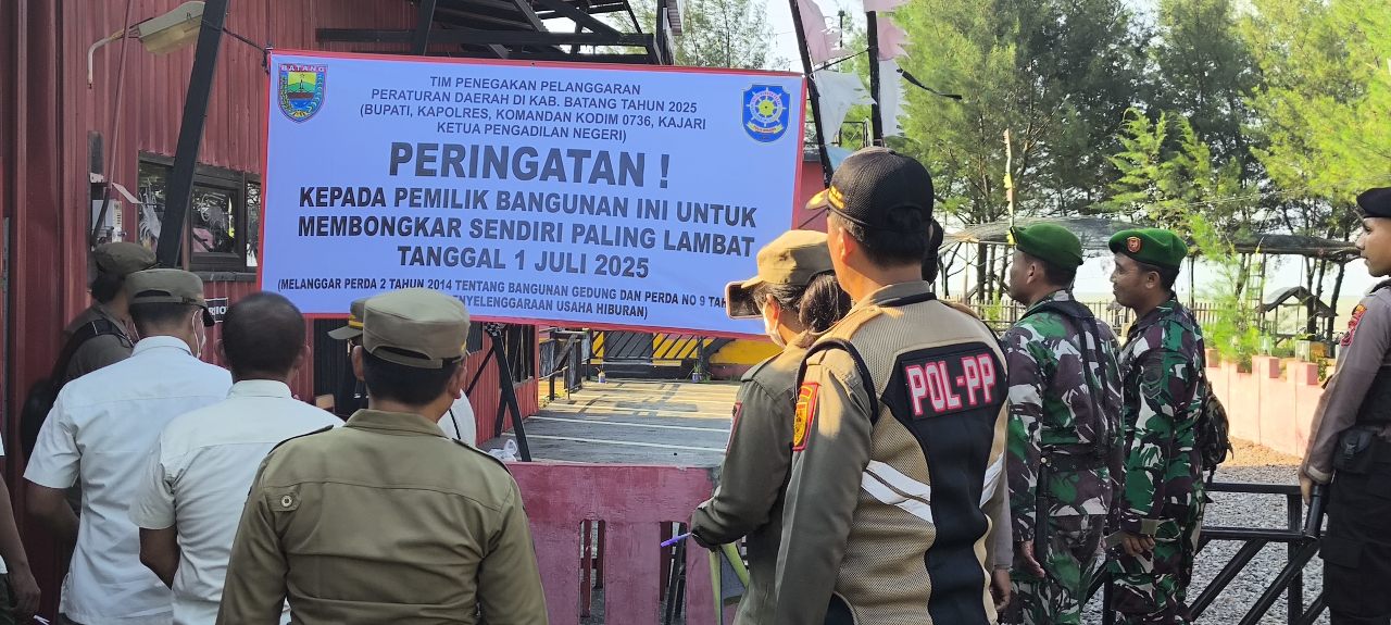 Seluruh Bangunan Karaoke di Kawasan Pantai Sigandu Harus Dibongkar Paling Lambat 1 Juli
