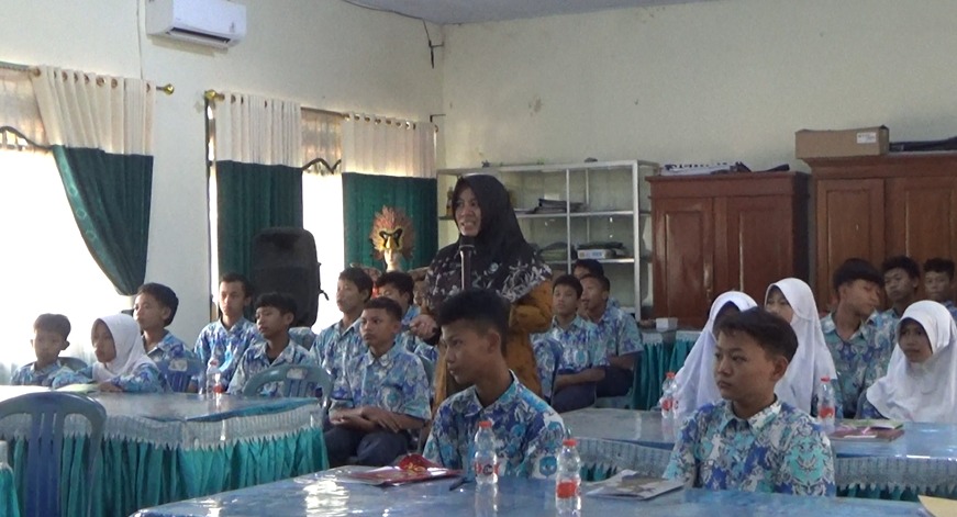 Wujudkan Sekolah Bersinar, Siswa SMPN 14 Pekalongan Dibekali Wawasan Cegah Narkoba 