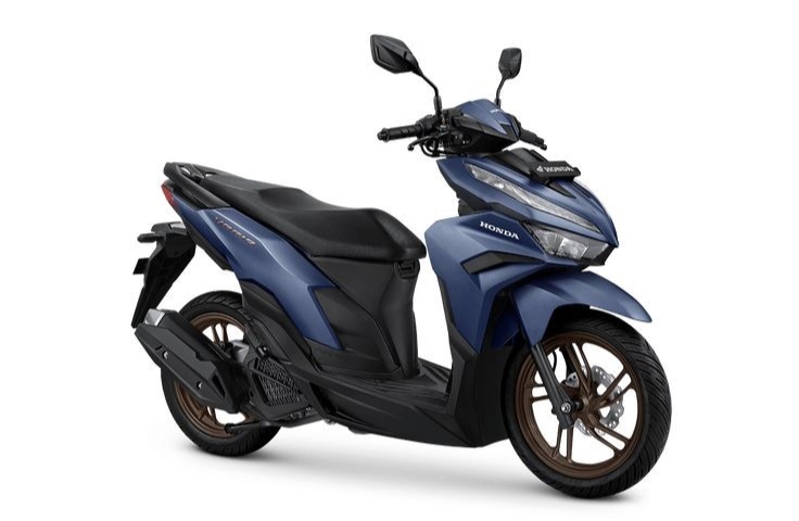 Posisi Berkendaranya Cukup Nyaman, Inilah 5 Motor Matic Murah yang Cocok untuk Touring!