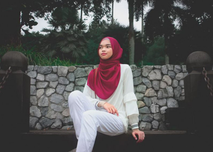 Tren Fashion Ramadhan: 6 Tips Memilih Baju Lebaran untuk Wanita Pendek, Styling Up Outfit Kamu!