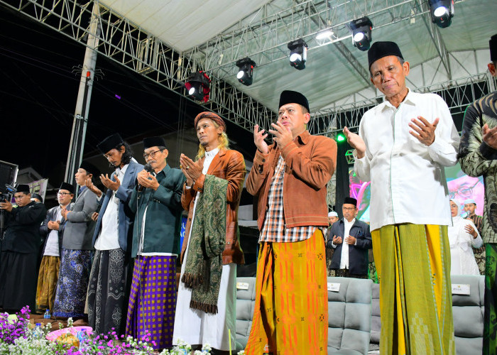 Pemkab Pekalongan Gelar Pekalongan Bersholawat di Sragi, Perkuat Doa Bersama agar Daerah Terhindar Bencana