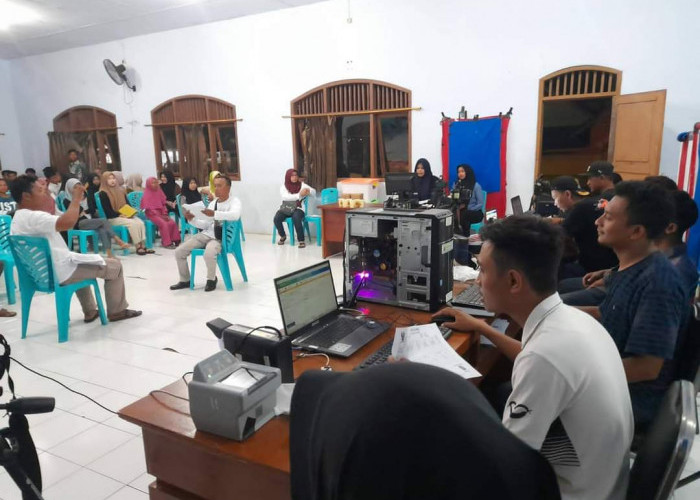 Disdukcapil Kabupaten Pekalongan Berikan Layanan Jemput Bola Perekaman KTP-el di Kecamatan Doro