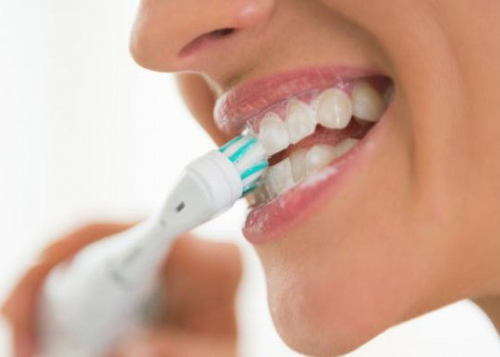 Dilema Bau Mulut Saat Puasa: Gosok Gigi Siang Hari ltu Bikin Batal atau Enggak?