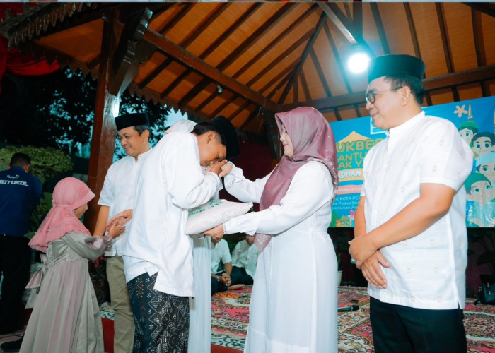 Safari Ramadan TP PKK Kota Pekalongan: Hj Inggit Soraya Salurkan Santunan dan Buka Bersama Anak Yatim