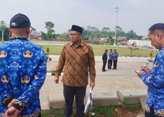 Bupati Batang Ancam Tindak Tegas Praktik Jual Beli Lapak di Area Publik