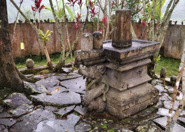Situs Arkeologi Pekalongan: Arca Yoni yang Menakjubkan di Situs Nagapertala dari Masa Majapahit