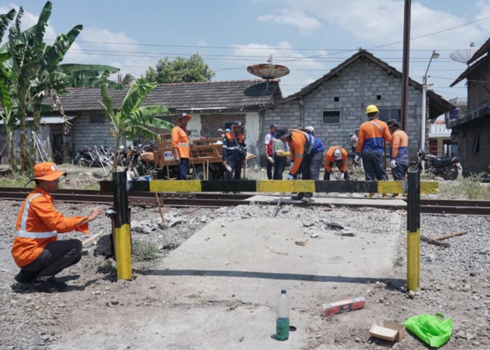 Kerap Terjadi Kecelakaan, KAI Daop 4 Semarang Akan Tutup Perlintasan Sebidang Tidak Dijaga demi Keamanan