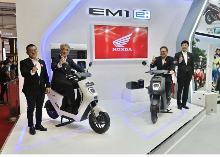 Jawab Penantian Konsumen, AHM Luncurkan Sepeda Motor Listrik Honda EM1 e