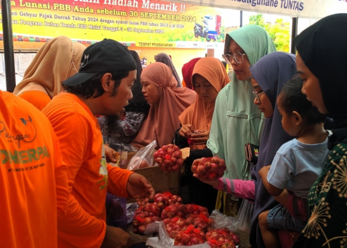 Warga Kelurahan Krapyak Serbu Sembako Murah di GPM