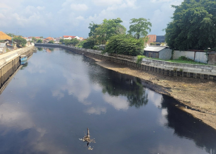 Sungai Loji Surut setelah Bendung Gerak Mulai Dioperasikan