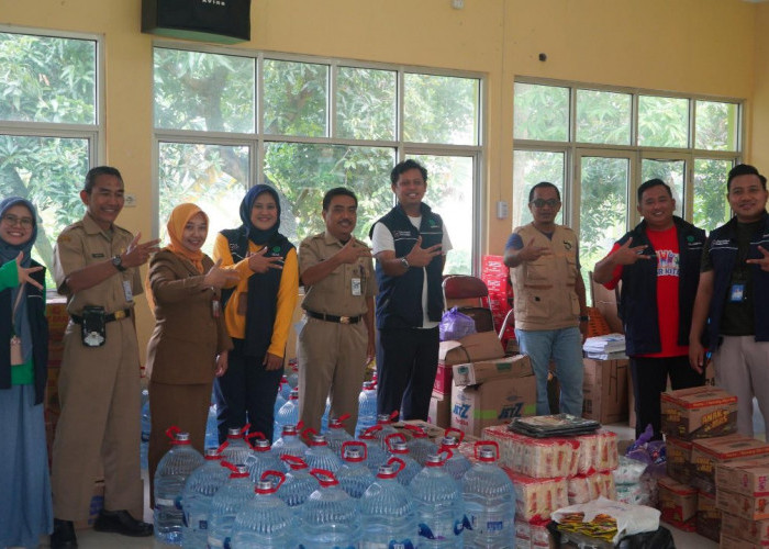 KEK Industropolis Batang Salurkan Bantuan Logistik untuk Warga Terdampak Banjir