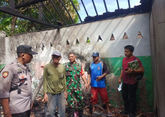 Gara-gara Obat Nyamuk Bakar, Gudang Sekolah di Sragi Pekalongan Terbakar