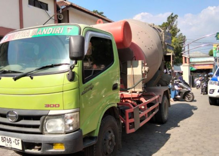 Kecelakaan Maut di Kajen Pekalongan, Siswa Baru SMK Muhammadiyah Kajen Tewas Terlindas Truk Molen