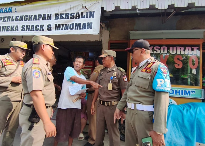 Pemkab Batang Tertibkan PKL di Depan RSUD Kalisari, Arahkan Pindah ke Pujasera