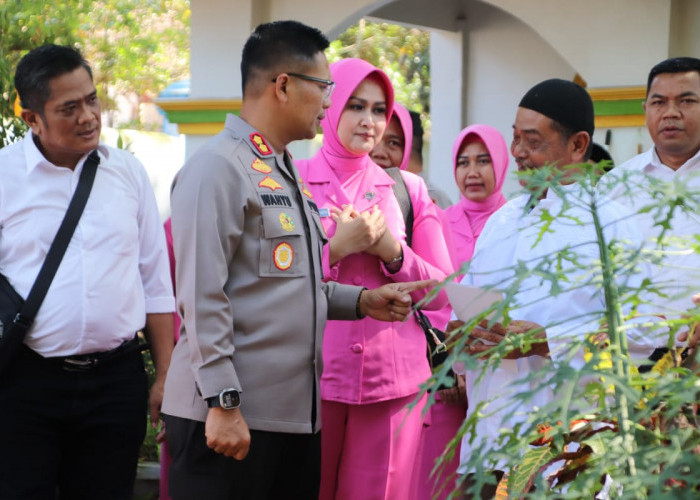 Revitalisasi Situs Budaya/Agama Polres Pekalongan di Makam Ibu Agung Siti Fatimah Ambariyah