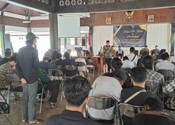 Bisri Hadiri Halal bi Halal dan Sarasehan PC PMII Pekalongan
