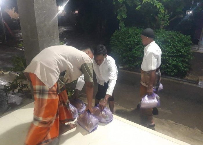 Tarawih di Masjid Muhammadiyah Al Kautsar Podo Penciran Kedungwuni Bisa Dapat Sembako