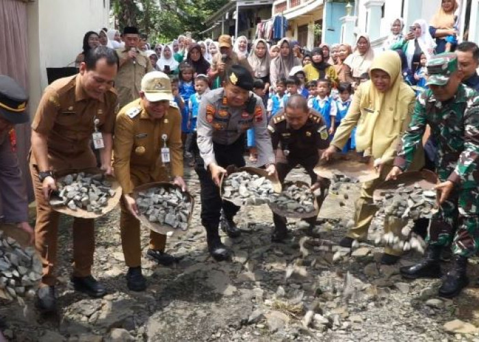 TMMD Sengkuyung Tahap 1 Aspal Jalan Desa Werdi-Winduaji, Dukung Pariwisata Dan Produk Unggulan Hasil Bumi