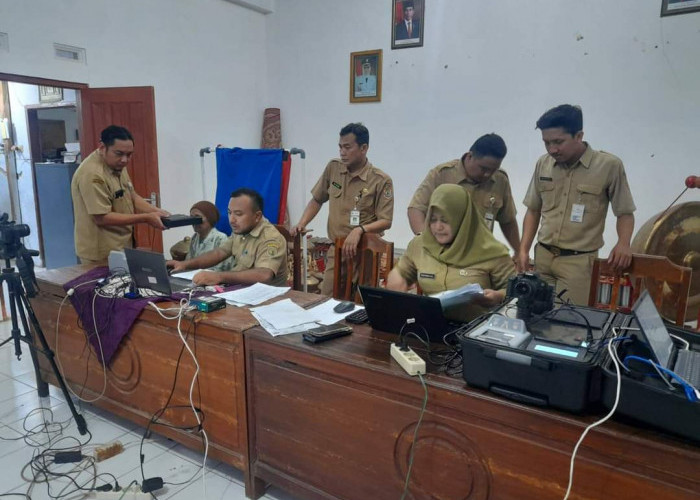 Dispermades Dukcapil Provinsi Jawa Tengah Hadir Langsung Beri Dukungan Program Jemput Bola KTP-EL
