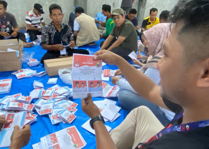 KPU Batang Siapkan 305 Tenaga Sortir dan Lipat Surat Suara Pilkada 2024 