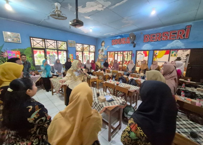 Peringati Hari Guru, PT BPI Dukung Program Peningkatan Literasi dan Numerasi Sekolah di Kawasan PLTU Batang 