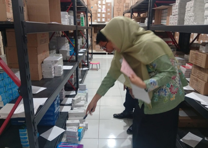 Dukung Pelayanan Kesehatan Warga Binaan, Lapas Pekalongan Peroleh Bantuan Obat dari Dinkes Kota Pekalongan