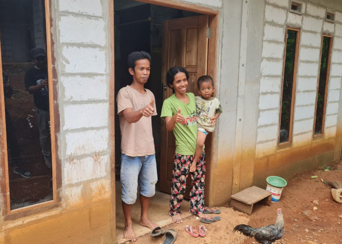 Senangnya Bonawi dan Keluarganya, Kini Tidak Lagi Gatal dan Batuk Berkat Bantuan Rumah dari Ganjar Pranowo