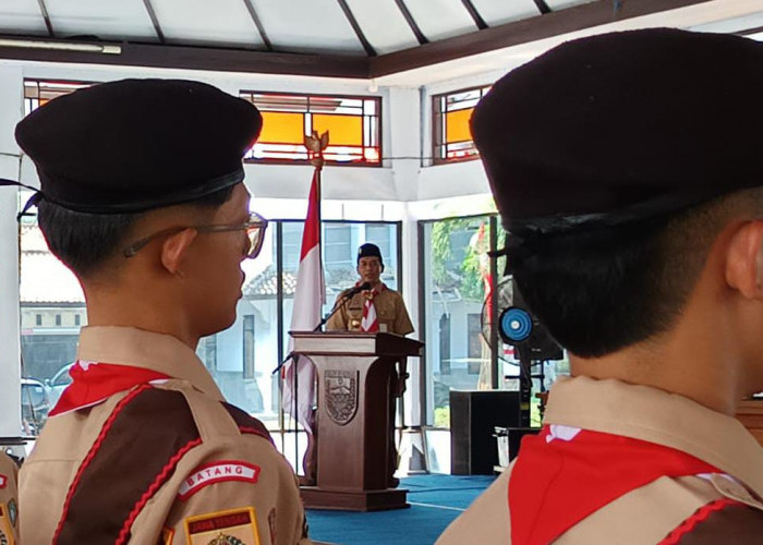 Wabup Batang Suyono Konsisten Nyanyikan “Ibu Pertiwi”, Singgung Korupsi dan Ajak Introspeksi