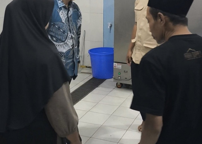 Ratusan Warga Batang Diduga Keracunan MBG, Pengelola SPPG Minta Maaf dan Siap Tanggung Biaya Pengobatan 