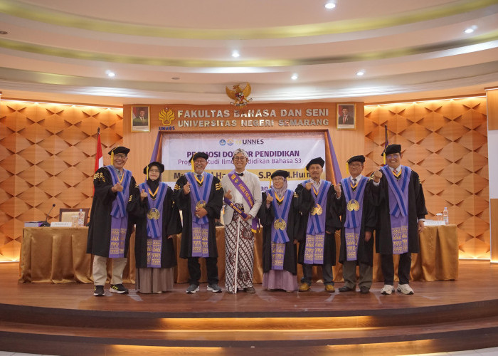 Rebut IPK Sempurna 4,00: Jejak Doktor dari Unikal Mampu Menyulam Ilmu, Seni Sastra untuk Menjawab Zaman 