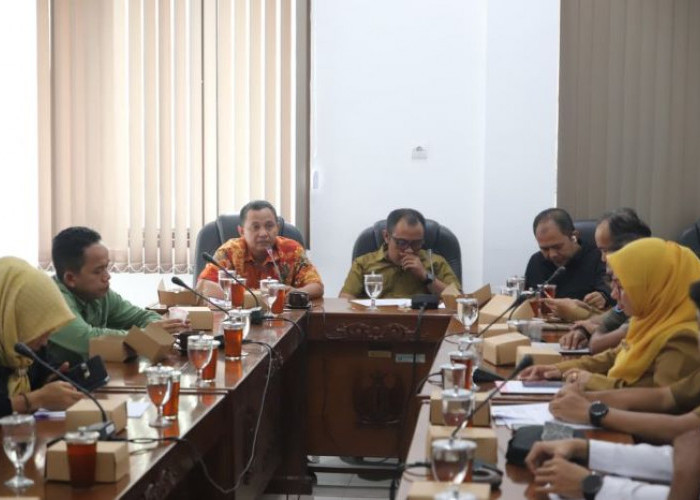 Pedagang Keliling Karanganyar Mengadu ke DPRD, Sekolah Tertutup Dan Omzet Anjlok Akibat MBG