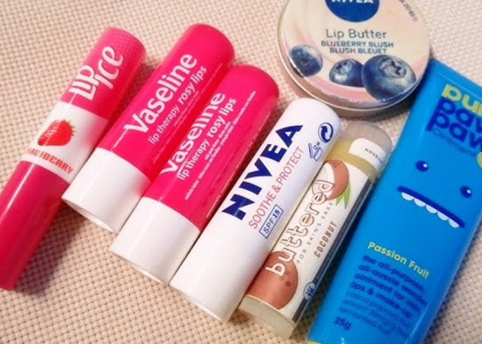 5 Rekomendasi Lip Balm dengan Kandungan SPF, Bye-Bye Bibir Hitam!