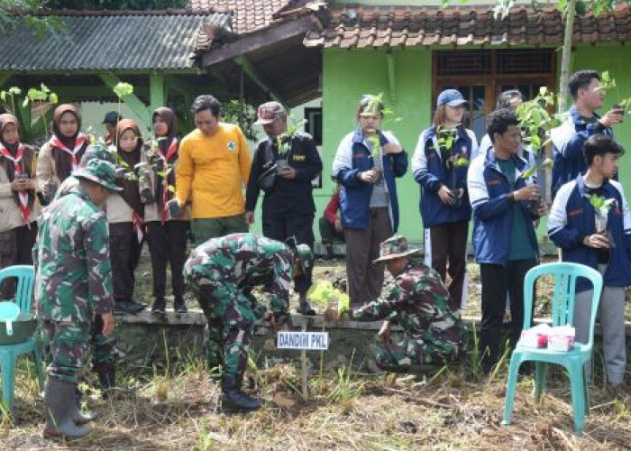 Kodim 0710 Pekalongan Lakukan Penghijauan di Desa Kutosari Kabupaten Pekalongan
