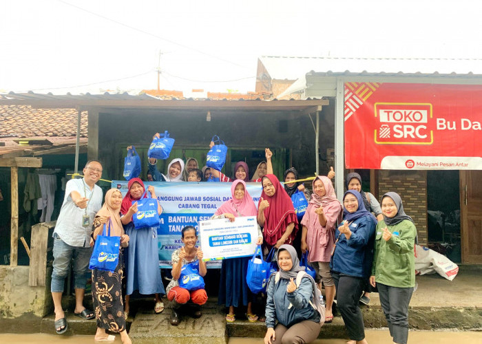 Menjaga Kebersamaan di Tengah Bencana, PNM Peduli Salurkan Bantuan untuk Pekalongan