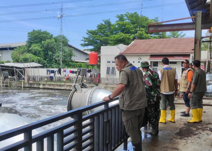 Berkat Instruksi Cepat Gubernur Ahmad Luthfi, Banjir di Semarang Surut 15 Cm Kurang dari Sehari