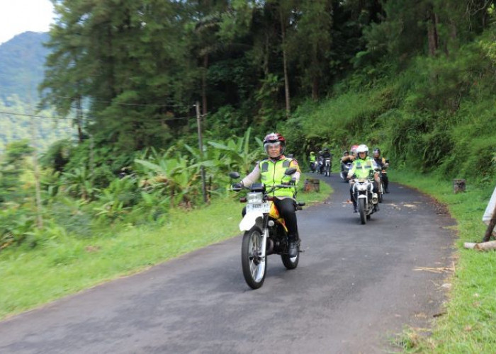 Patroli Kamtibmas Nataru 2023, Kapolres Pekalongan Sambangi Gereja dan Objek Wisata di Petungkriyono
