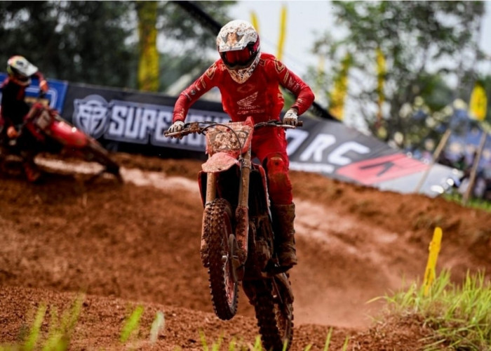 Ivan Valrossi Raih Podium Perdana di Kejurnas Motocross Bekasi