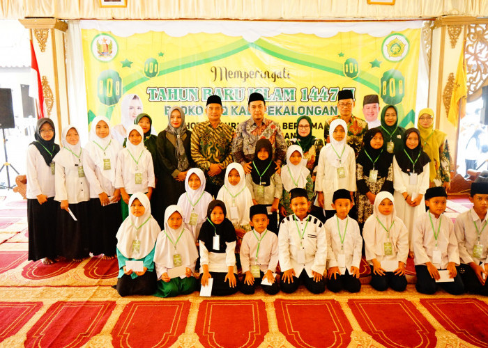 Pemkab Pekalongan Bersama 3 Ribu Santri TPQ Gelar Peringatan Tahun Baru Islam 1447 H