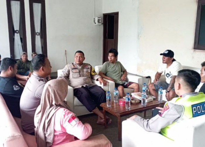 Warga Desa Batursari Keluhkan Serbuan Lalat dari Kandang Ayam